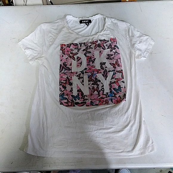 DKNY short sleeve tee shirt